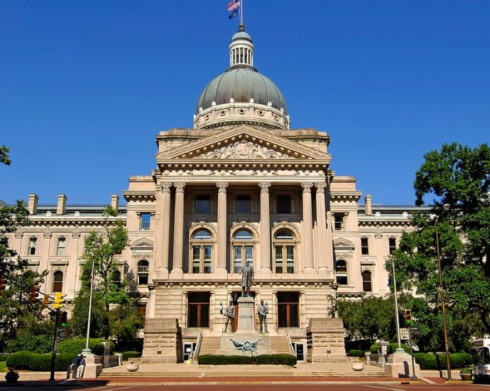 indiana-republicans-pass-the-traitor-backed-map,-setting-up-state-senate-fight