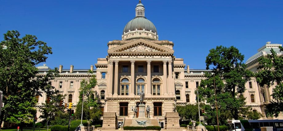 indiana-republicans-pass-the-traitor-backed-map,-setting-up-state-senate-fight
