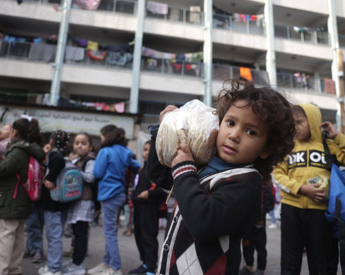 gaza-ceasefire-talks-are-at-a-‘critical-moment’-as-questions-remain-for-second-phase