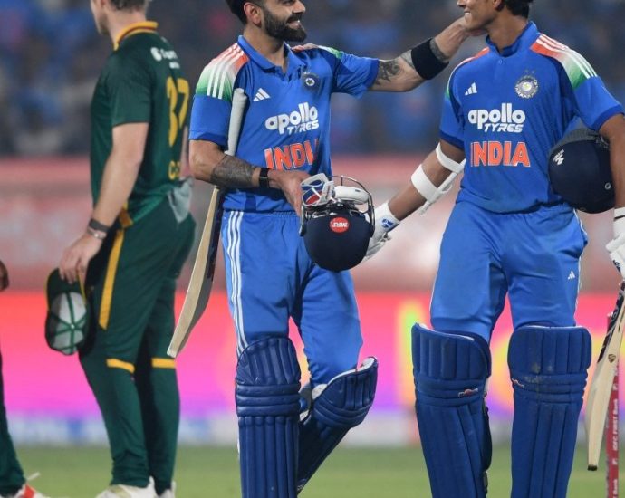 jaiswal-ton,-kohli’s-form-help-india-beat-south-africa-in-odi-series
