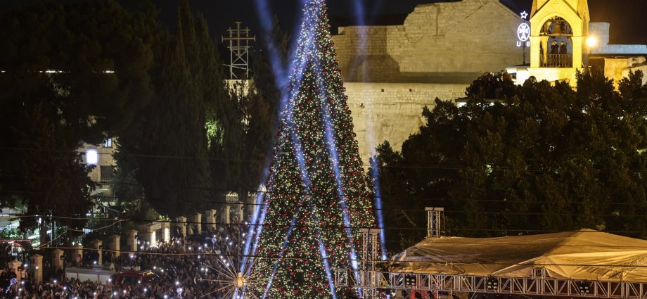 bethlehem-lights-up-christmas-tree-amid-hopes-for-economic-recovery