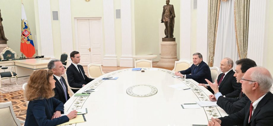 ukraine-peace-talks-stall-as-russia-unleashes-huge-waves-of-attacks