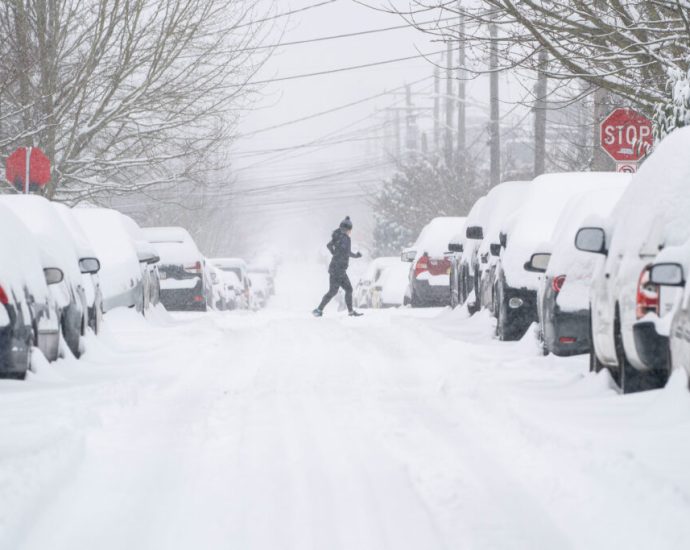 homeowners-sue-oil-companies-as-climate-damage-drives-up-insurance-rates