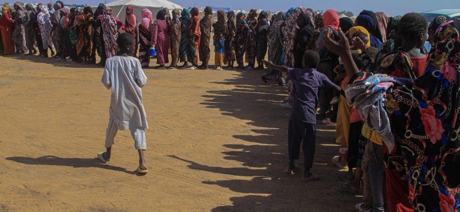 sudan’s-bloody-civil-war-is-worsening-a-major-humanitarian-crisis
