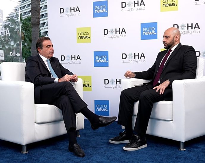 ukraine-agreement-would-be-‘only-the-beginning-of-the-next-stage’,-schinas-tells-euronews-in-doha