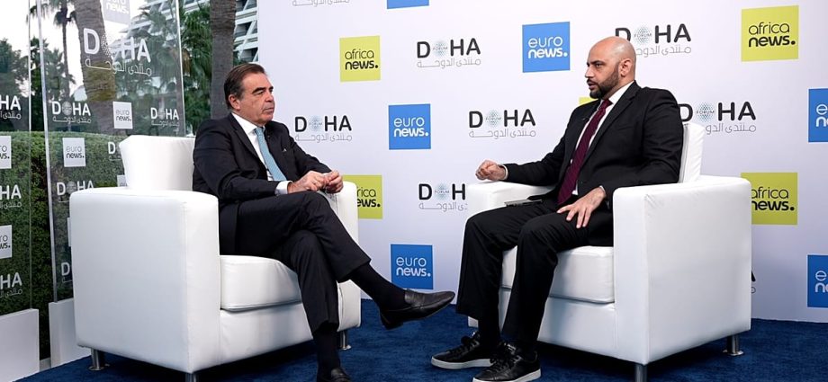 ukraine-agreement-would-be-‘only-the-beginning-of-the-next-stage’,-schinas-tells-euronews-in-doha