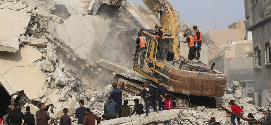 hamas-and-israel-move-towards-phase-two-of-us-backed-gaza-plan