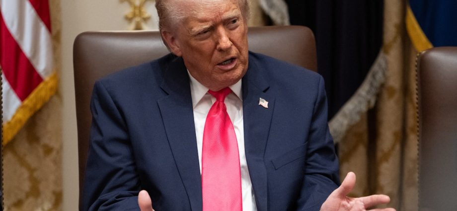 white-house-insults-local-business,-destroys-decades-long-tradition