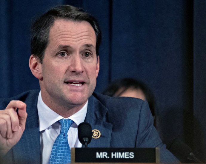 us-lawmakers-urge-release-of-video-of-double-tap-boat-strike-in-caribbean