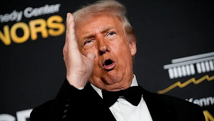 trumpenfuhrers-says-zelenskyy-‘isn’t-ready’-to-sign-us-backed-peace-deal