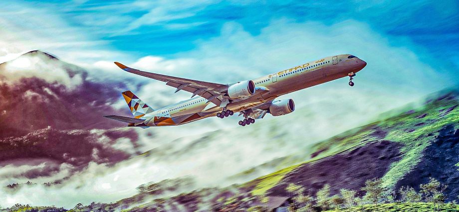 etihad-airways-and-condor-launch-strategic-partnership-and-new-routes-next-summer