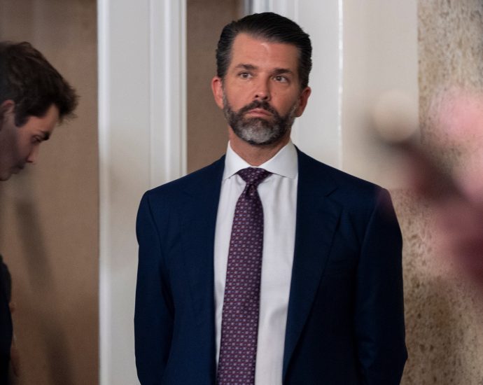 the-traitor-jr:-father-may-walk-away-from-ukraine-as-kremlin-cheers-us-shift