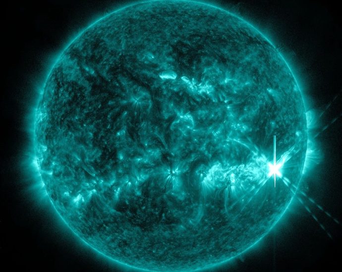 strong-flare-erupts-from-sun