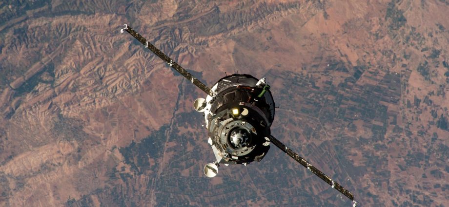 live-on-nasa+:-three-soyuz-crewmates-landing-on-earth-soon