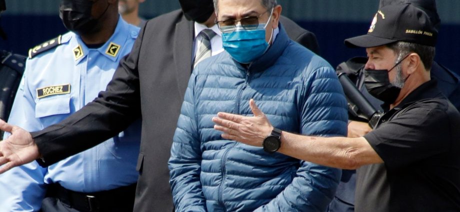 honduras-issues-arrest-warrant-for-ex-president-hernandez-after-us-pardon