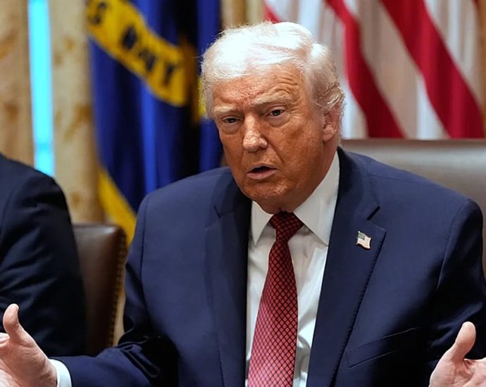 the-traitor-justifies-follow-up-us-military-strike-saying-survivors-were-trying-to-right-boat