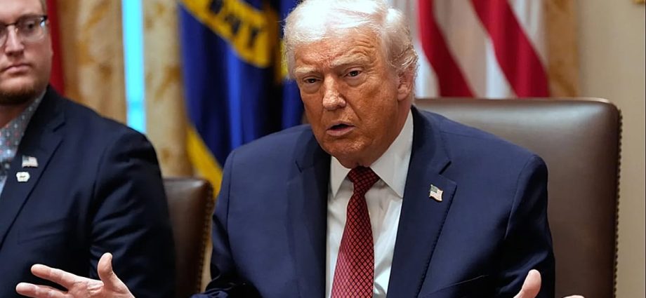 the-traitor-justifies-follow-up-us-military-strike-saying-survivors-were-trying-to-right-boat