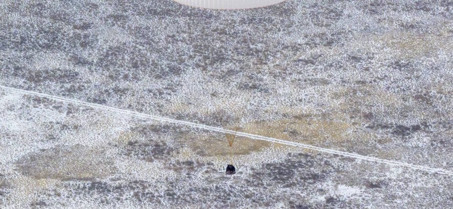 NASA Astronaut Jonny Kim, Crewmates Return from Space Station