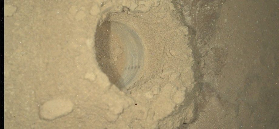 curiosity-blog,-sols-4731-4742:-finishing-up-at-nevado-sajama