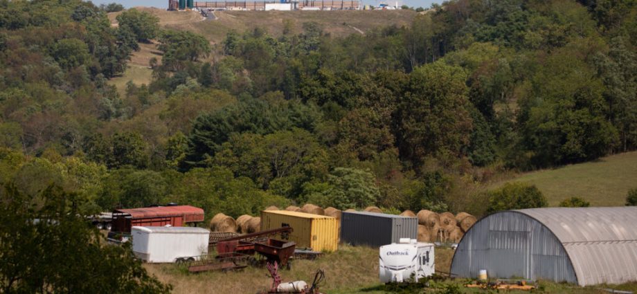 pennsylvania-will-study-a-plan-to-keep-new-natural-gas-pads-farther-from-homes,-schools-and-hospitals