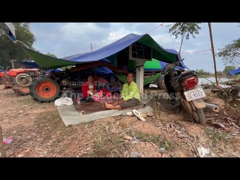 cambodians-seek-shelter-at-borders-camps-amid-renewed-fighting-with-thailand