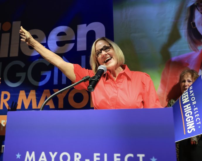 “crushing”-the-traitor’s-candidate:-miami-elects-first-democratic-mayor-in-nearly-30-years