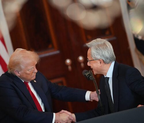 US taking 25% cut of Nvidia chip sales “makes no sense,” experts say