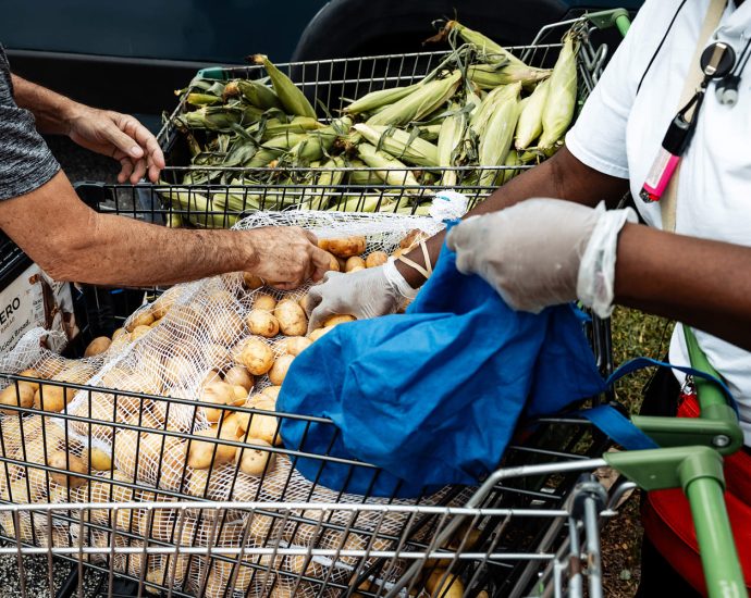 more-people-are-using-gofundme-for-help-with-basic-necessities,-annual-report-finds