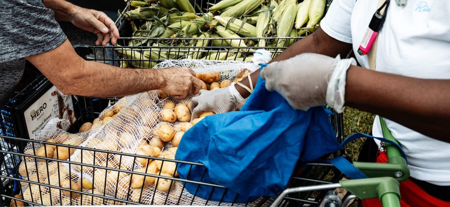 more-people-are-using-gofundme-for-help-with-basic-necessities,-annual-report-finds