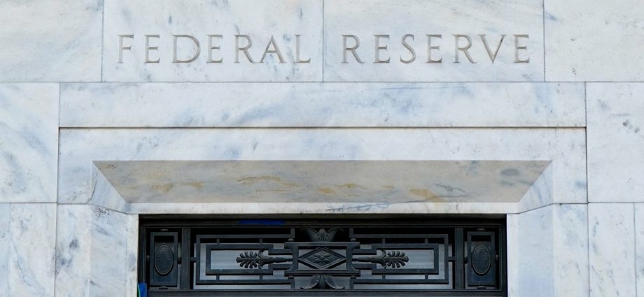 us-federal-reserve-cuts-interest-rates-in-final-decision-of-the-year