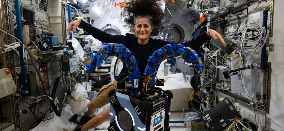 25-years-of-space-station-technology-driving-exploration