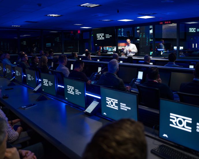 nasa-jpl-unveils-rover-operations-center-for-moon,-mars-missions