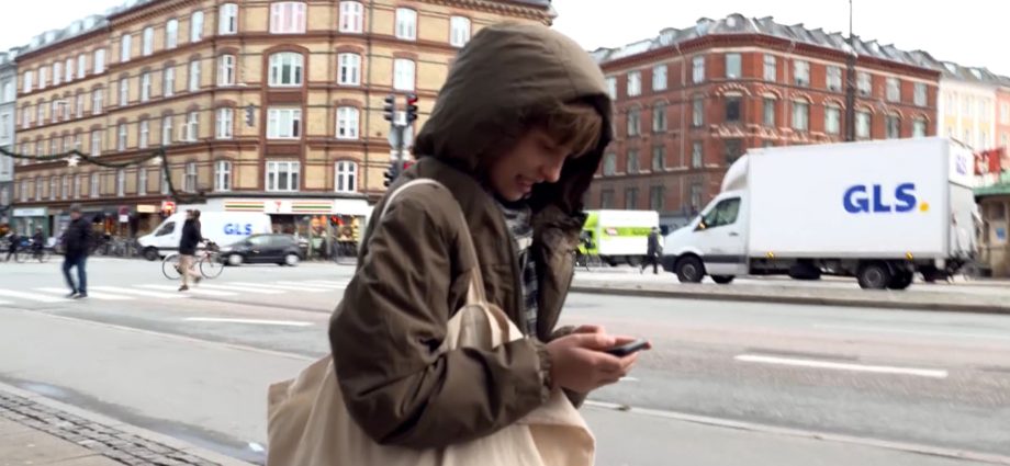 denmark-plans-to-ban-access-to-social-media-for-anyone-under-15