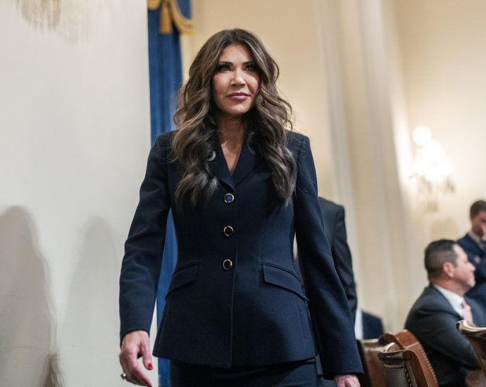 noem-spirals-when-asked-who-let-in-alleged-national-guard-shooter