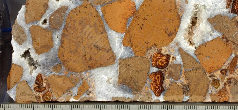 scientists-find-a-massive-hidden-co2-sponge-beneath-the-ocean-floor