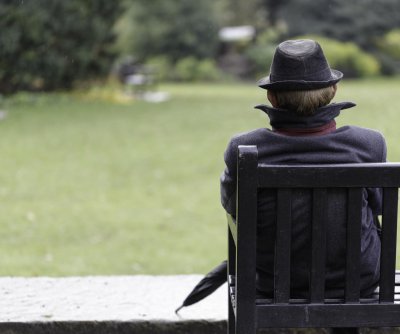 poor,-minorities-have-more-risk-factors-for-alzheimer’s,-study-shows