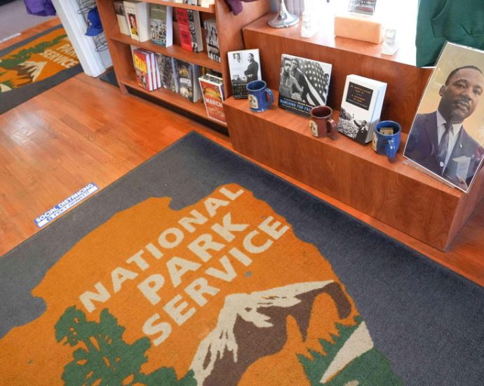 from-rosa-parks-to-national-parks:-the-traitor’s-racism-and-bigotry-demand-resistance