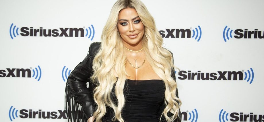 aubrey-o’day-hospitalized-and-misses-danity-kane’s-reunion-tour-stop