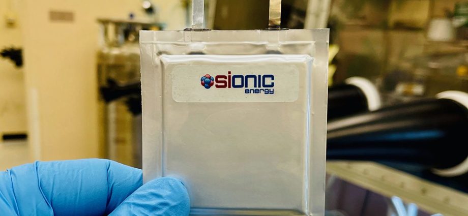 sionic-energy-and-group14-set-new-high-temperature-benchmark-for-silicon-carbon-anodes