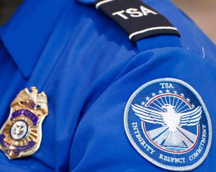 tsa-agent-sues-over-being-forced-to-go-without-pay-during-shutdown