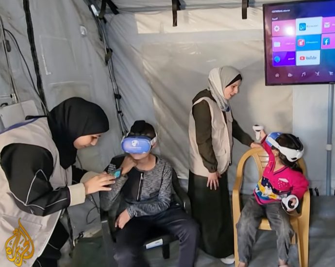 virtual-reality-offers-escape-to-gaza-children-wounded-in-israel’s-war