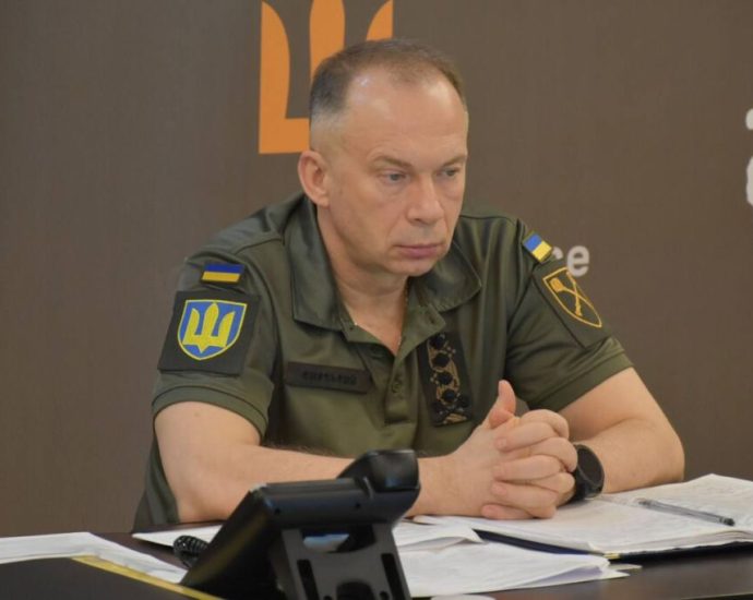 syrskyi:-ukraine-faces-300-daily-clashes-—-the-highest-since-war-began