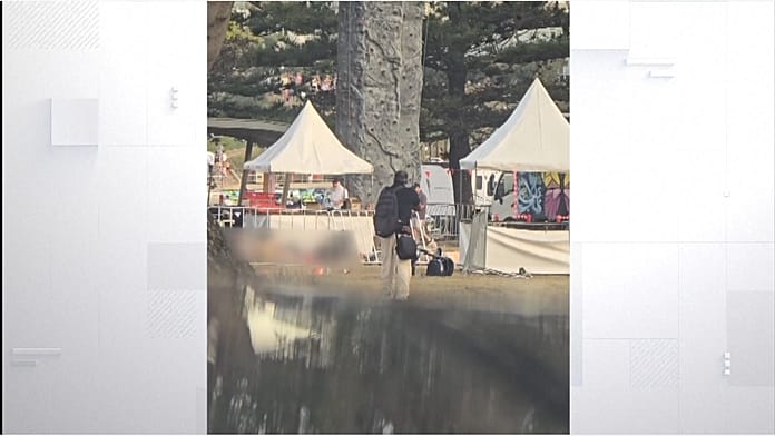 video-shows-2-gunmen-shooting-dead-at-least-11-at-sydney’s-bondi-beach