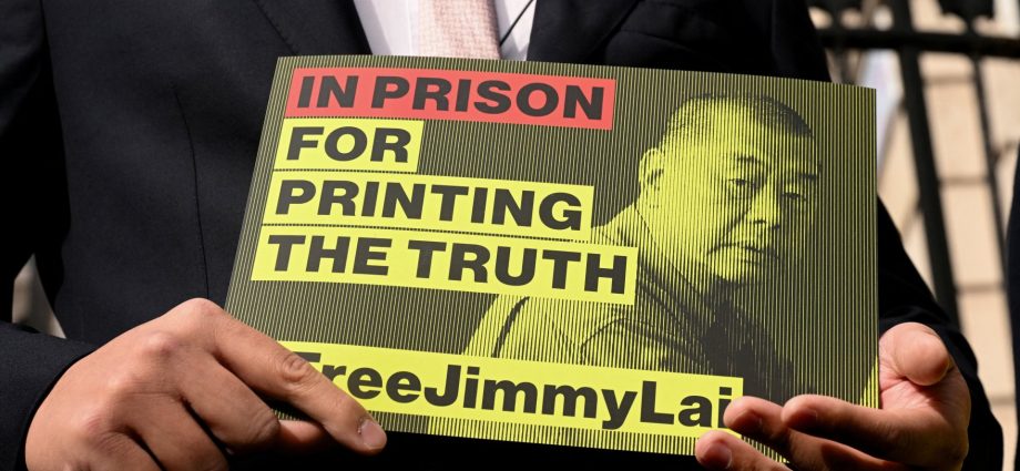 jimmy-lai-supporters-queue-outside-hong-kong-court-ahead-of-verdict