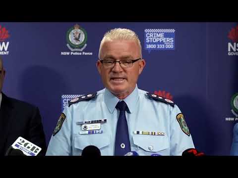 australian-police-say-father-son-duo-behind-sydney-mass-shooting-|-reuters