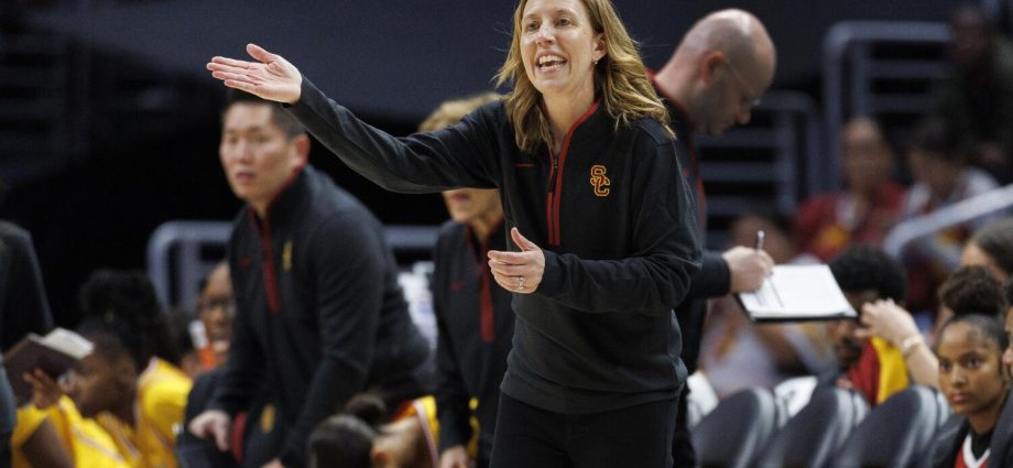 usc-coach-gottlieb-weighs-in-on-brown-shooting:-‘it’s-the-guns’