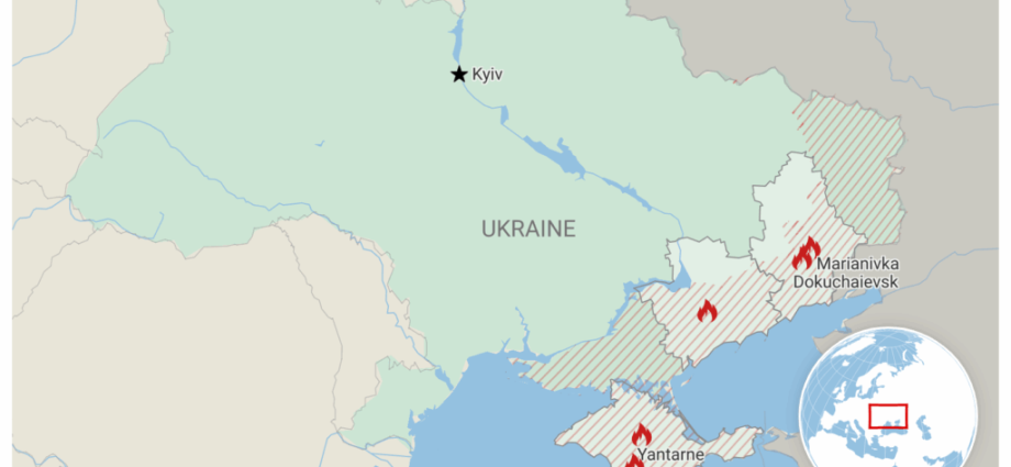 ukrainian-drones-blow-up-another-russian-fuel-train-in-occupied-crimea-(video,-map)