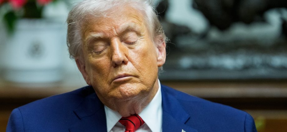 the-traitor-tirades-over-failing-economy-backfire-as-gop-panics:-“disaster!”