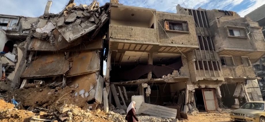 palestinians-in-gaza-fear-rain-as-war-damaged-buildings-collapse