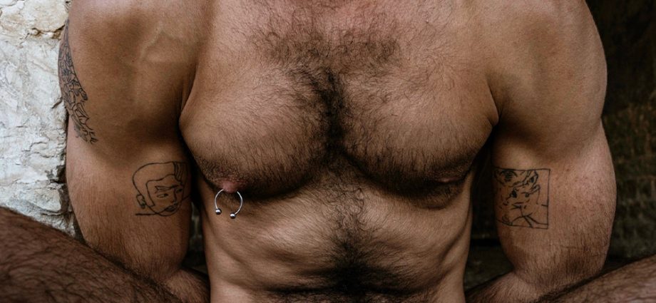 men-in-the-ruins:-10-striking-shots-by-ahmad-naser